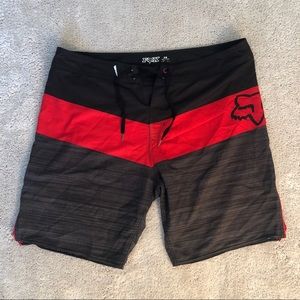 ⭐️Men’s Fox Board Shorts/Swim Trunks⭐️